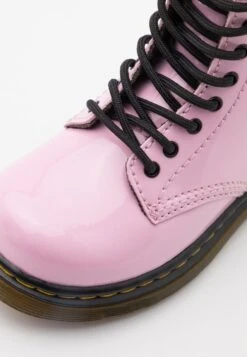 Dr. Martens 1460 - Veterboots - Pale Pink -Bootsmith Hub Verkoopwinkel 022681f541c24b0f92b6c43eb317f666