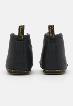 Dr. Martens 1460 Crib Unisex - Babyschoenen - Black -Bootsmith Hub Verkoopwinkel 087ca75507614d518cc7b0ad484a5ea5