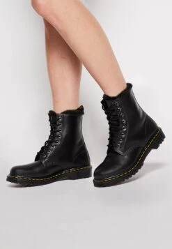 Dr. Martens 1460 Serena - Veterboots - Black