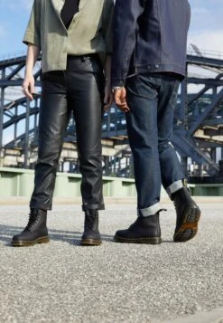 Dr. Martens 1460 Unisex - Veterboots - Black