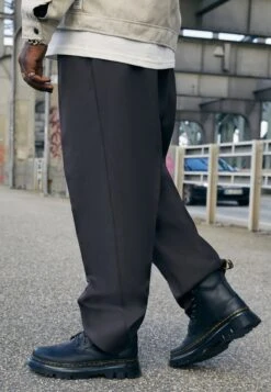 Dr. Martens Tarik Wyoming Unisex - Veterboots - Black -Bootsmith Hub Verkoopwinkel 1b342a9158ca4addafdad65da7aa2eef