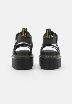 Dr. Martens Blaire Quad - Sandalen Met Plateauzool - Black Hydro 9 Dr. Martens Blaire Quad - Sandalen Met Plateauzool - Black Hydro -Bootsmith Hub Verkoopwinkel 1e2d46a3c85543f8b6857f0c68ad91d1