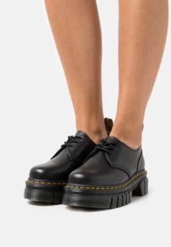 Dr. Martens Audrick Shoe - Veterschoenen - Black