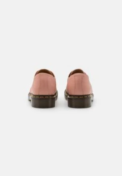 Dr. Martens 1461 - Veterschoenen - Peach Beige Virginia -Bootsmith Hub Verkoopwinkel 2356974423dd4c52894cfb0edc24cf30