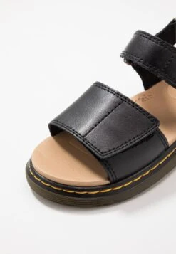 Dr. Martens Romi - Sandalen - Black 8 Dr. Martens Romi - Sandalen - Black -Bootsmith Hub Verkoopwinkel 27c69e8982f14acaa55917643df1d4bf