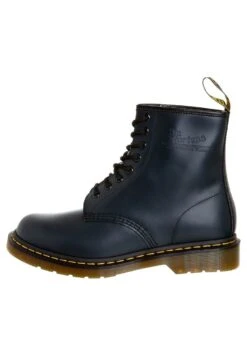 Dr. Martens Veterboots - Navy -Bootsmith Hub Verkoopwinkel 2cac006f0cd8480f8a0c3e57d85abc62