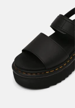 Dr. Martens Voss Quad - Sandalen Met Plateauzool - Black Hydro -Bootsmith Hub Verkoopwinkel 2eb9474954f0443f875ef708b1b794f2