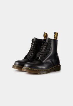 Dr. Martens 1460 Boot - Veterboots - Schwarz -Bootsmith Hub Verkoopwinkel 2ec08cf8652d4fe684347e07da99c46f