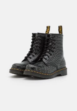 Dr. Martens 1460 - Veterboots - Gunmetal -Bootsmith Hub Verkoopwinkel 2f0b010f2b9643be9b16747dcd1dc43a