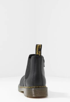 Dr. Martens Chelsea Boot Youth - Korte Laarzen - Black -Bootsmith Hub Verkoopwinkel 2f8dbb9d395d4593a274a5c5de7c9415