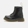 Dr. Martens 1460 Vegan Unisex - Veterboots - Black Newbury Tumble