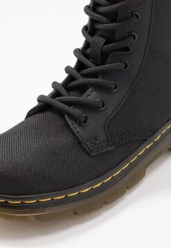 Dr. Martens Combs - Veterboots - Black -Bootsmith Hub Verkoopwinkel 30e1b478ea804f71b6a079de411a5219