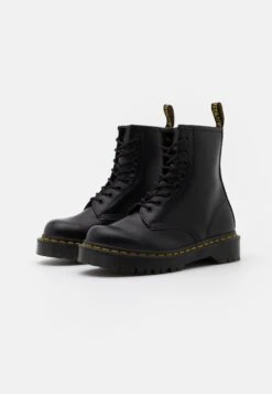 Dr. Martens 1460 Bex 8 Eye Boot Unisex - Veterboots - Black Smooth -Bootsmith Hub Verkoopwinkel 311c372ffbcd42fd9a4c8c5ff1a84b33