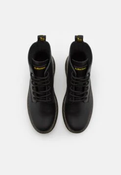 Dr. Martens Thurston Chukka Unisex - Veterboots - Black Lusso -Bootsmith Hub Verkoopwinkel 388298da2a9744738705260f8175905b