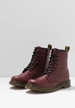 Dr. Martens 1460 Y Softy - Korte Laarzen - Cherry Red -Bootsmith Hub Verkoopwinkel 39ef362b009f4d3cbfe5499b9b5e2fcd