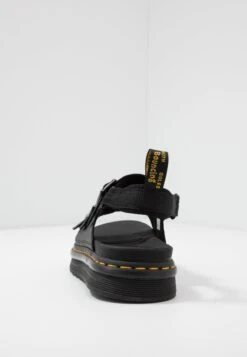 Dr. Martens Soloman 3 Strap - Sandalen - Black -Bootsmith Hub Verkoopwinkel 401b93c054b041be8a95369b80efd85b
