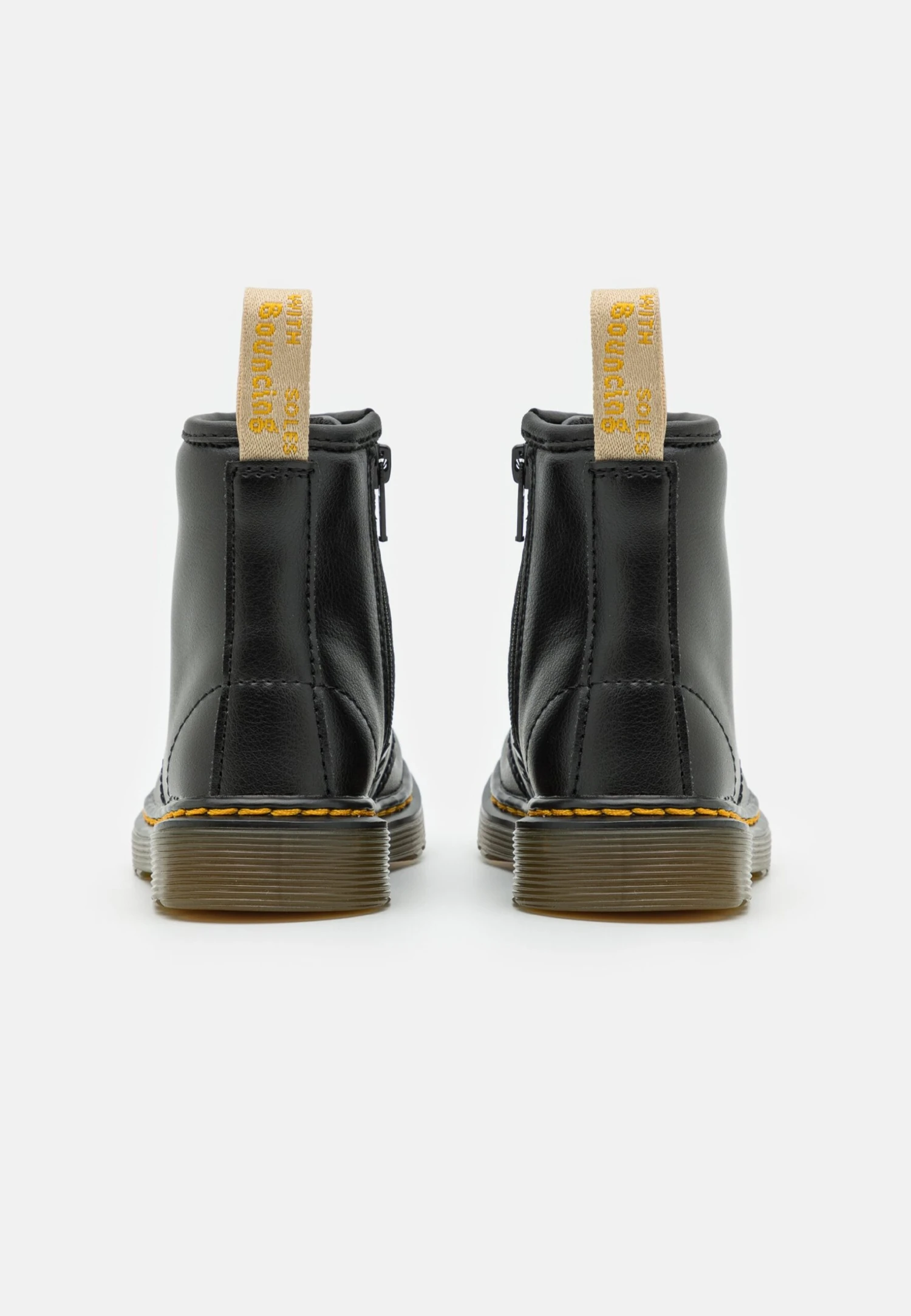Dr. Martens 1460 Vegan Unisex - Veterboots - Black Newbury Tumble 3 Dr. Martens 1460 Vegan Unisex - Veterboots - Black Newbury Tumble - Afbeelding 3
