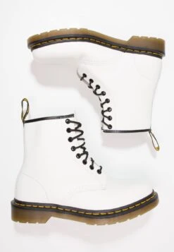 Dr. Martens 1460 8 Eye- Veterboots - White 11 Dr. Martens 1460 8 Eye- Veterboots - White -Bootsmith Hub Verkoopwinkel 453ad76c589644349e7acc02b9d8e544