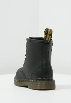 Dr. Martens 1460 T Softy - Veterboots - Schwarz 9 Dr. Martens 1460 T Softy - Veterboots - Schwarz -Bootsmith Hub Verkoopwinkel 4af713e1bdec4e24b322aa2be4046572