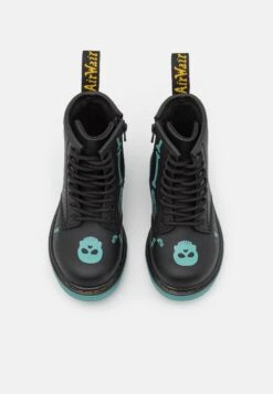 Dr. Martens 1460 Unisex - Veterboots - Black -Bootsmith Hub Verkoopwinkel 4bbe0e6d7bbb4c43ab906f2f76d242cb