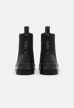 Dr. Martens Combs Ii Unisex - Veterboots - Black -Bootsmith Hub Verkoopwinkel 4f687773acd04126a61f5769b74ed49b
