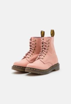 Dr. Martens 1460 Pascal - Veterboots - Peach Beige Virginia -Bootsmith Hub Verkoopwinkel 519a0a0d057c44d6864718a46aca401d