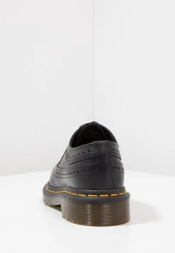 Dr. Martens 3989 Wingcap Brogue - Veterschoenen - Black -Bootsmith Hub Verkoopwinkel 56c0020b1dab4ed891b59337b6ca2289