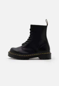 Dr. Martens 1460 Bex 8 Eye Boot Unisex - Veterboots - Black Smooth -Bootsmith Hub Verkoopwinkel 5a157ae945ba4340aa0dacc8c94a7ebb