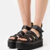 Dr. Martens Blaire Quad - Sandalen Met Plateauzool - Black Hydro