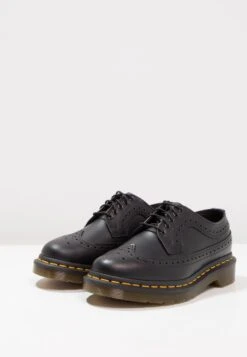 Dr. Martens 3989 Wingcap Brogue - Veterschoenen - Black -Bootsmith Hub Verkoopwinkel 6128c4e6dee147d6a2c906292ff4605d
