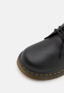 Dr. Martens 1461 Unisex - Sportieve Veterschoenen - Black Softy -Bootsmith Hub Verkoopwinkel 62b326783adf440697d50f3d361755f1
