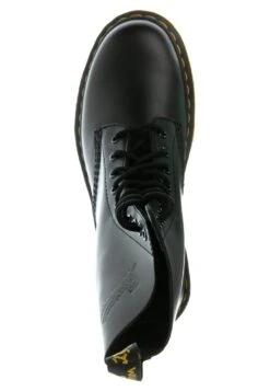 Dr. Martens Originals 1490 10 Eye Boot - Veterlaarzen - Black 9 Dr. Martens Originals 1490 10 Eye Boot - Veterlaarzen - Black -Bootsmith Hub Verkoopwinkel 62f9f498d496462f98c069127bf2ea3e