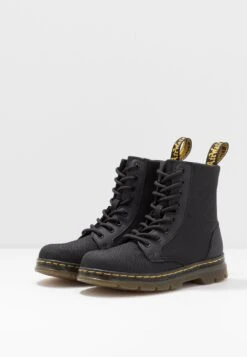 Dr. Martens Combs - Veterboots - Black -Bootsmith Hub Verkoopwinkel 672b14d4b7884713a49339d0ccd79cc9