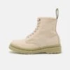 Dr. Martens 1460 Unisex - Veterboots - Parchment Beige