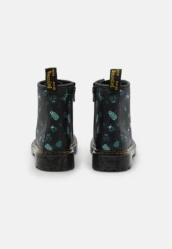 Dr. Martens 1460 J Unisex - Veterboots - Black 8 Dr. Martens 1460 J Unisex - Veterboots - Black -Bootsmith Hub Verkoopwinkel 74f3a34aa67f4576ae035a618830b262