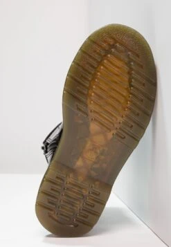 Dr. Martens 1460 J Patent - Veterboots - Schwarz -Bootsmith Hub Verkoopwinkel 77008e5b200e45f59db9427201e972b7