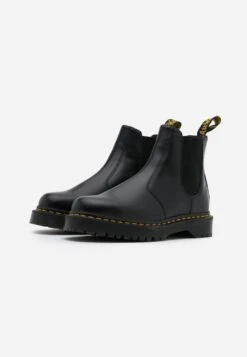 Dr. Martens 2976 Bex - Korte Laarzen - Black Smooth -Bootsmith Hub Verkoopwinkel 7e6eabca6be047a6b202148043c0643e