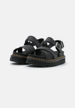 Dr. Martens Voss - Sandalen Met Plateauzool - Black Hydro -Bootsmith Hub Verkoopwinkel 8770d581f3d94c3aa06c2a1cfbfe4590