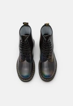 Dr. Martens Veterboots - Black/Muli Coloured 9 Dr. Martens Veterboots - Black/Muli Coloured -Bootsmith Hub Verkoopwinkel 89430439b6564d7396cb1a5c49a55a0b