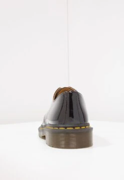 Dr. Martens 1461 3 Eye Shoe Patent Lamper - Veterschoenen - Black -Bootsmith Hub Verkoopwinkel 8b777ca625e44bf5b05e0f2fda5ebde8