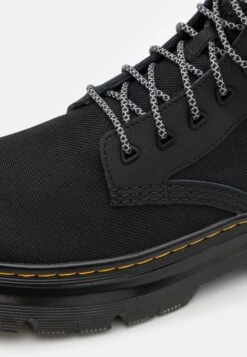 Dr. Martens Tarik Extra Tough 50/50 Unisex - Veterboots - Black -Bootsmith Hub Verkoopwinkel 9c376ddcd7164ed1bdac4e86a3f8a656