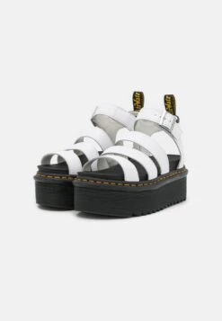 Dr. Martens Blaire Quad - Sandalen Met Plateauzool - White Hydro -Bootsmith Hub Verkoopwinkel a3fe8b99301b49a6bd777ea34c15498d