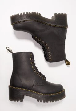 Dr. Martens Shriver Hi 8 Eye Boot - Enkellaarsjes Met Plateauzool - Black 10 Dr. Martens Shriver Hi 8 Eye Boot - Enkellaarsjes Met Plateauzool - Black -Bootsmith Hub Verkoopwinkel a985f7a7f72342379ed8f267bb6132f1