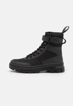 Dr. Martens Combs Tech -8 Eye Boot Unisex - Veterboots - Black