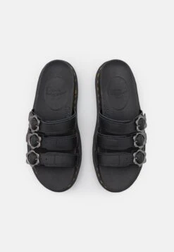 Dr. Martens Blaire Slide - Muiltjes Met Hak - Black Hydro 11 Dr. Martens Blaire Slide - Muiltjes Met Hak - Black Hydro -Bootsmith Hub Verkoopwinkel b203257c77eb4d3895f0398c22986825