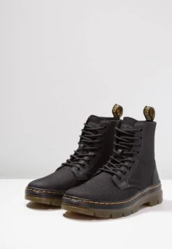 Dr. Martens Combs - Veterboots - Black 9 Dr. Martens Combs - Veterboots - Black -Bootsmith Hub Verkoopwinkel b3a4a6c7490f4eaabfb3eca8c6cb7879