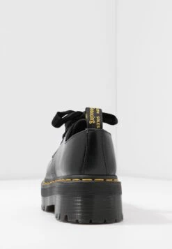 Dr. Martens Holly - Veterschoenen - Black Buttero -Bootsmith Hub Verkoopwinkel b3d2354b72b7431c8e4ebb256f536ca9