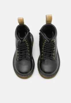 Dr. Martens 1460 Vegan Unisex - Veterboots - Black Newbury Tumble 9 Dr. Martens 1460 Vegan Unisex - Veterboots - Black Newbury Tumble -Bootsmith Hub Verkoopwinkel b42b2ee8440c41cd9816fdda3fc83100