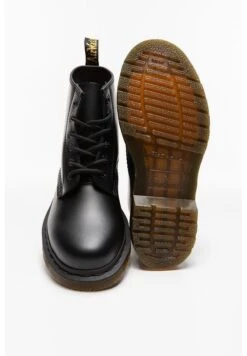 Dr. Martens Veterboots - Black -Bootsmith Hub Verkoopwinkel bb3273589873489f8fb19dad22b0a0a2