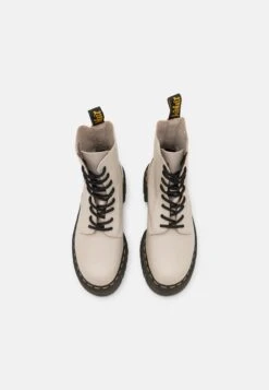 Dr. Martens Audrick 8I Boot - Enkellaarsjes Met Plateauzool - Cobblestone -Bootsmith Hub Verkoopwinkel bc16a6cc04d9489fbb504d7843e4aff8